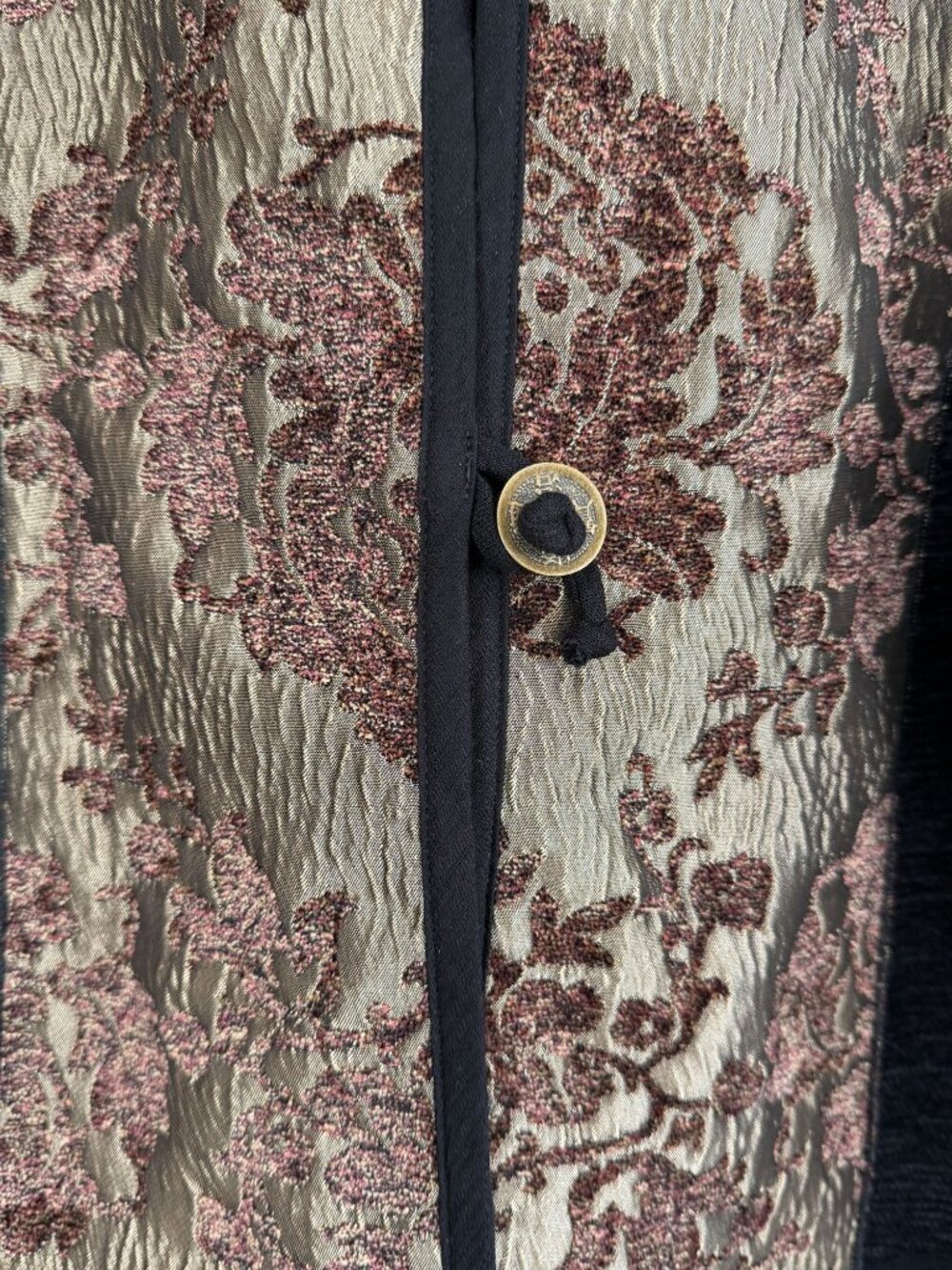 A La Mode Vintage Black Brocade Panel Cropped Jacket Made in USA Size Medium - Picture 2 of 10